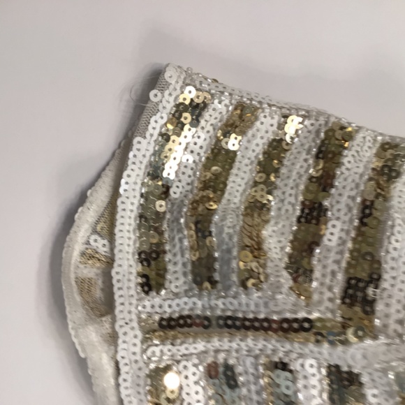 Lulus white and gold sequined v neck short bodycon dress.  BEAUTIFUL DRESS!! - Picture 14 of 16